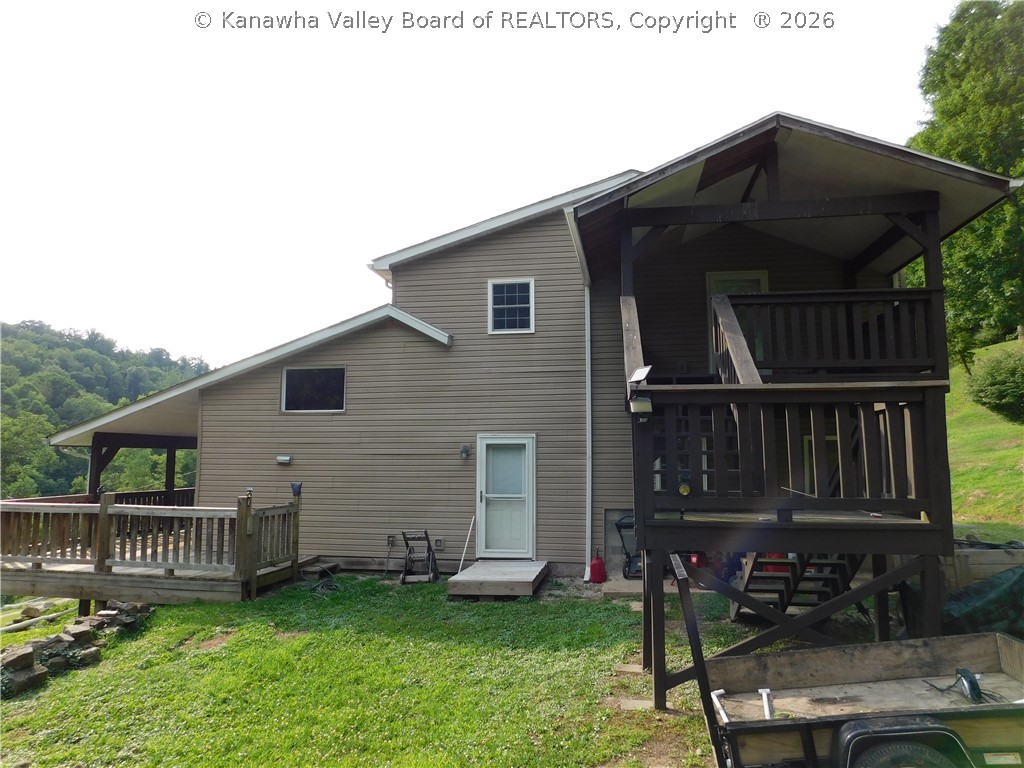 14 Christian Road Charleston, WV 25313 - Photo 1 of 11 Front