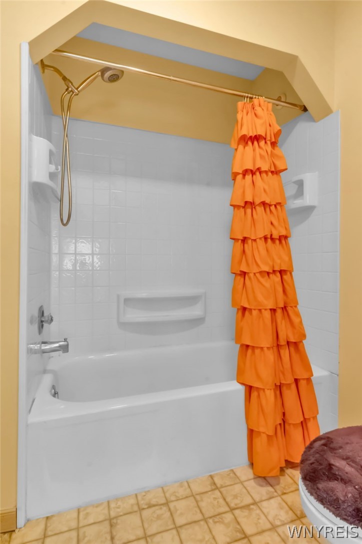 229 Robin Road Amherst, NY 14228 - Photo 26 of 42