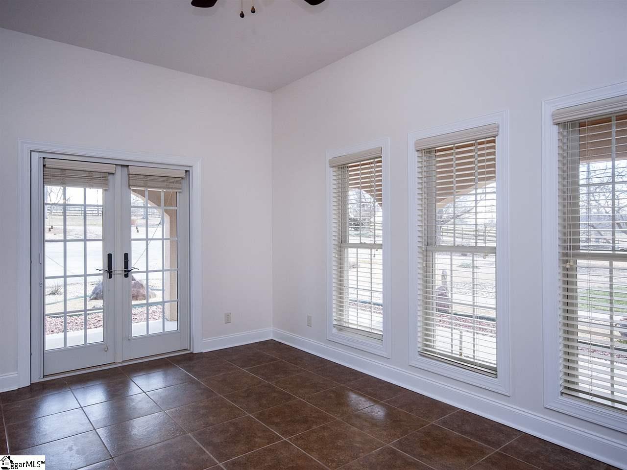 168 Glassy Road Landrum, SC 29356 - Photo 8 of 32
