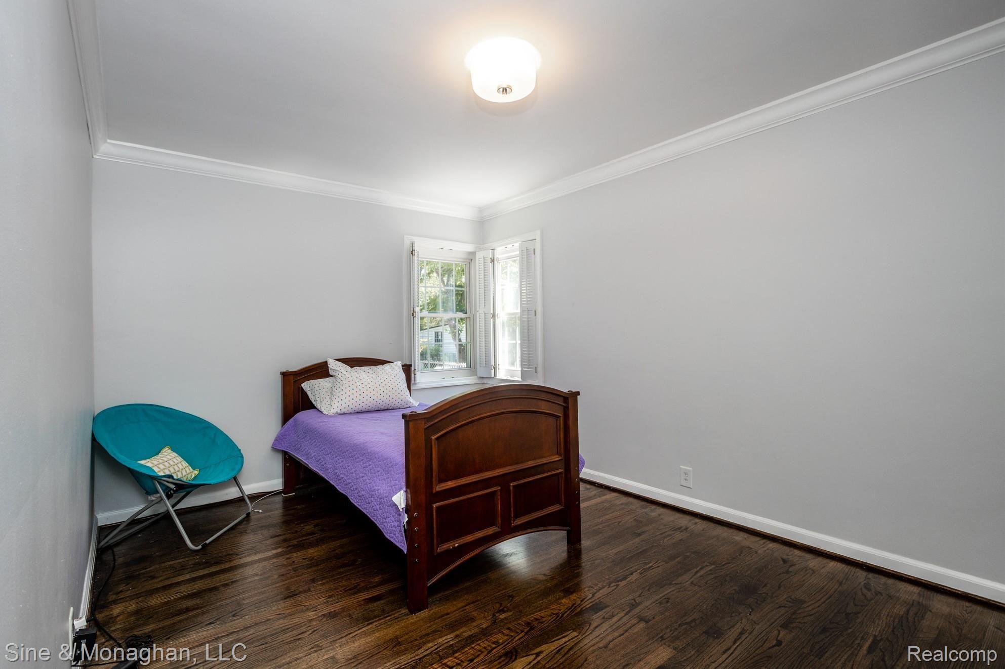 834 Rivard Boulevard Grosse Pointe, MI 48230 - Photo 19 of 48 834 Rivard S014.jpg