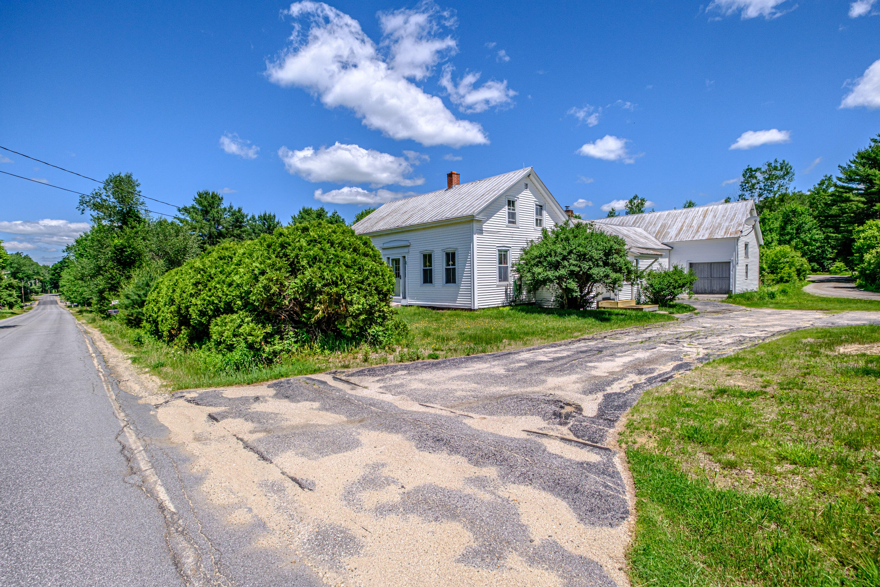 173 Greenwood Road Norway, ME 04268 - Photo 3 of 93