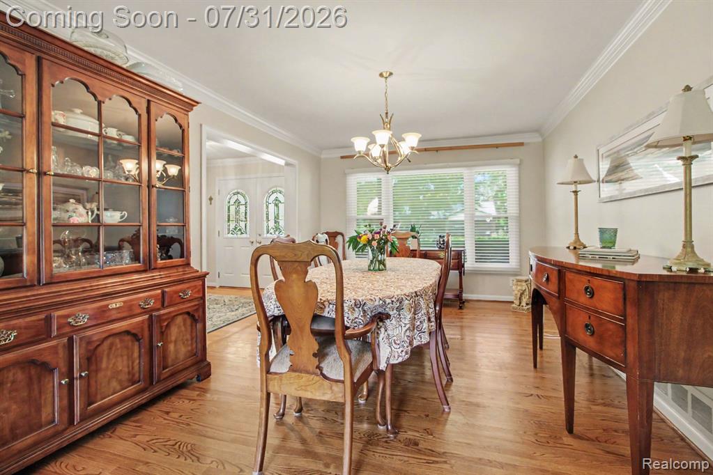 14074 Riverside Street Livonia, MI 48154 - Photo 12 of 31 Gallery Image 12