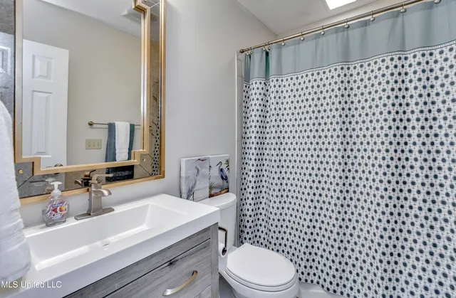 $485,000 | 81 Breakers Lane, Ridgeland, MS 39157