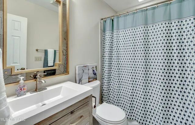 $485,000 | 81 Breakers Lane, Ridgeland, MS 39157