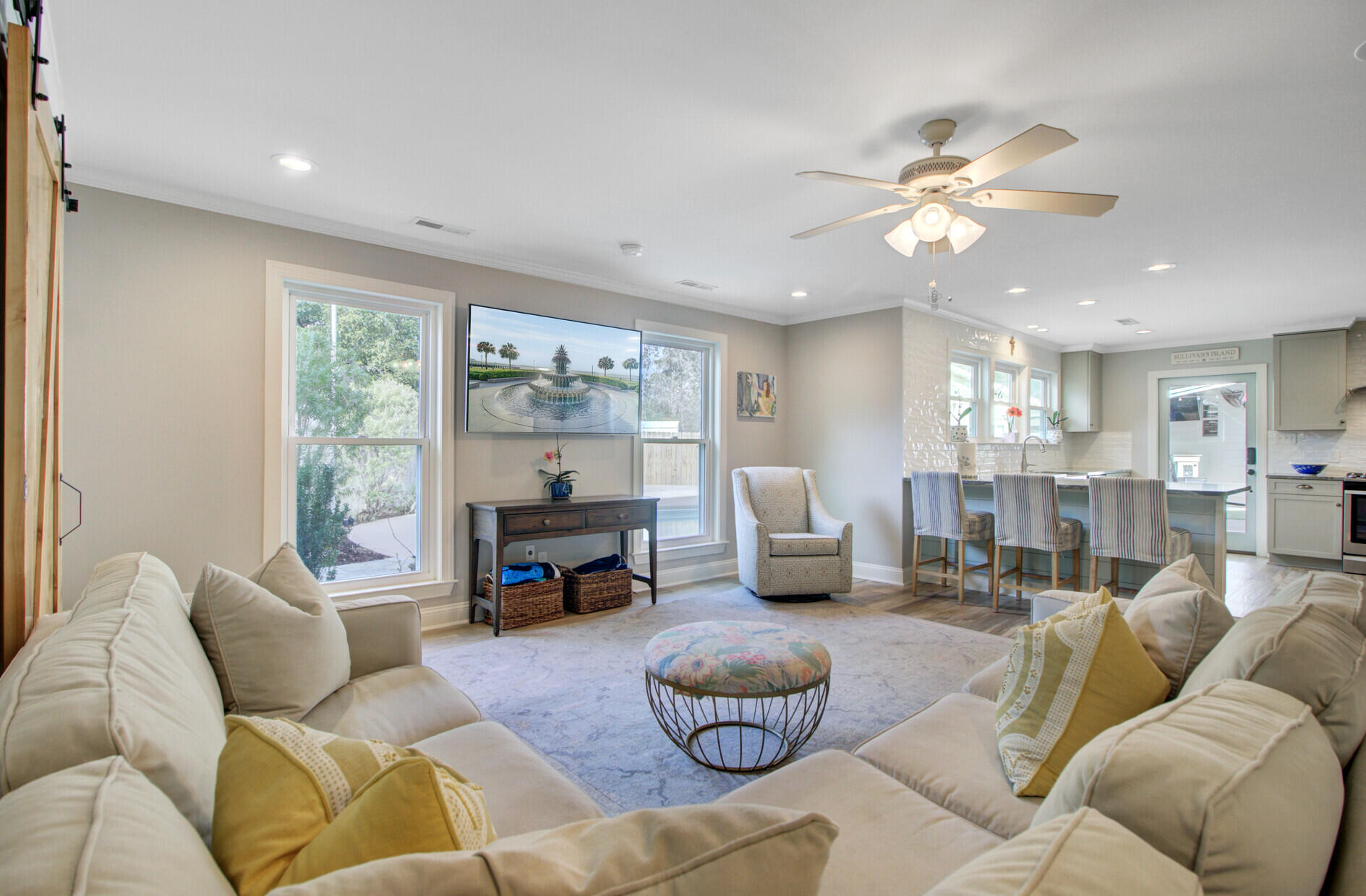 8 Vincent Drive Mount Pleasant, SC 29464 - Photo 17 of 68 27_27_mls