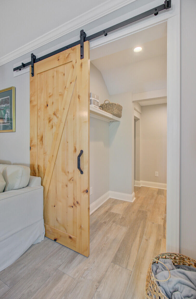 8 Vincent Drive Mount Pleasant, SC 29464 - Photo 21 of 68 31_31_mls