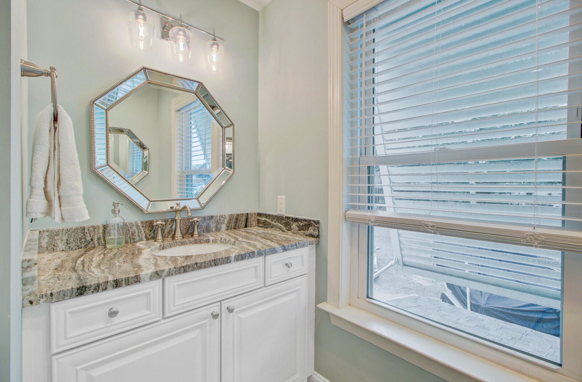 8 Vincent Drive Mount Pleasant, SC 29464 - Photo 45 of 68 57_57_mls