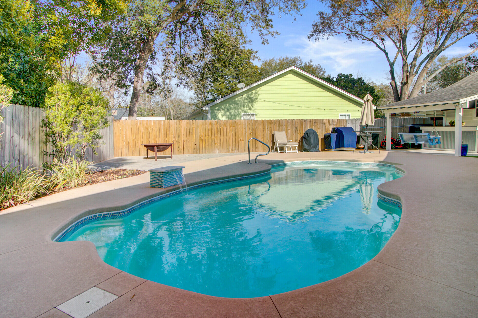 8 Vincent Drive Mount Pleasant, SC 29464 - Photo 50 of 68 63_63_mls