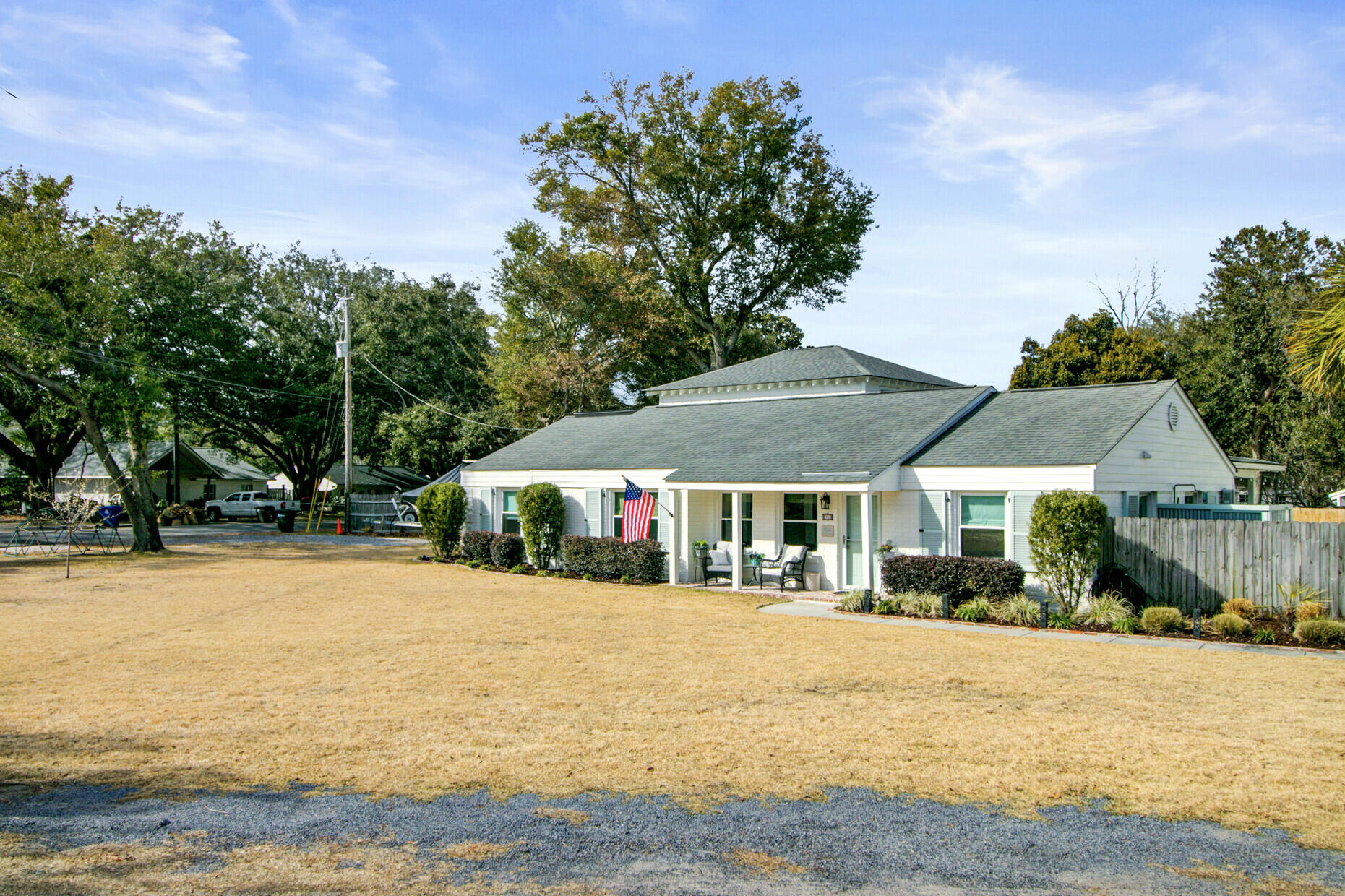 8 Vincent Drive Mount Pleasant, SC 29464 - Photo 5 of 68 07_7_mls
