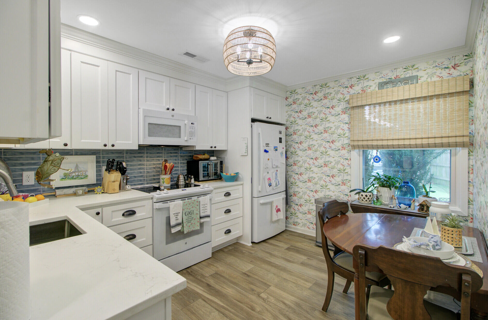 8 Vincent Drive Mount Pleasant, SC 29464 - Photo 9 of 68 17_17_mls