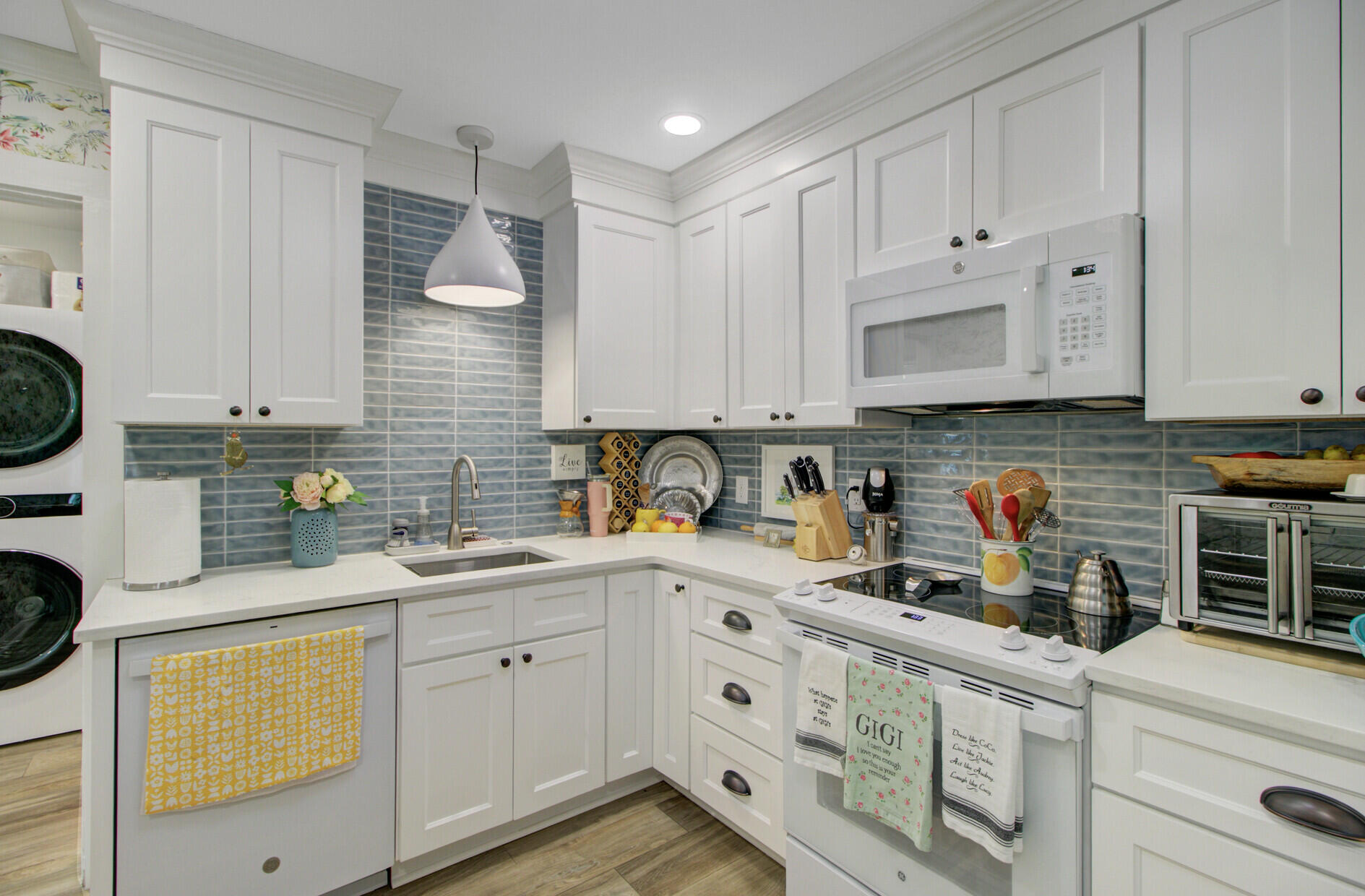 8 Vincent Drive Mount Pleasant, SC 29464 - Photo 10 of 68 18_18_mls