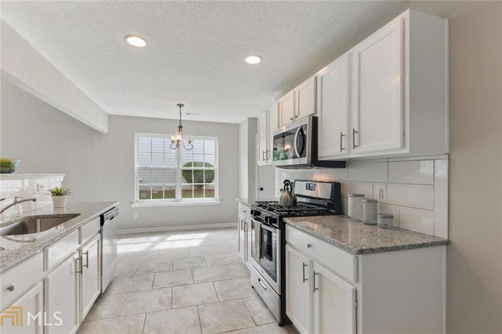 635 Sable View Lane Atlanta, GA 30349 - Photo 10 of 24