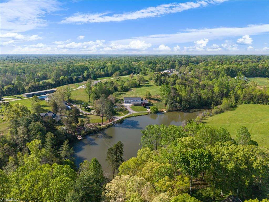 2740 Wiley Farm Road Kernersville, NC 27284 - Photo 4 of 44
