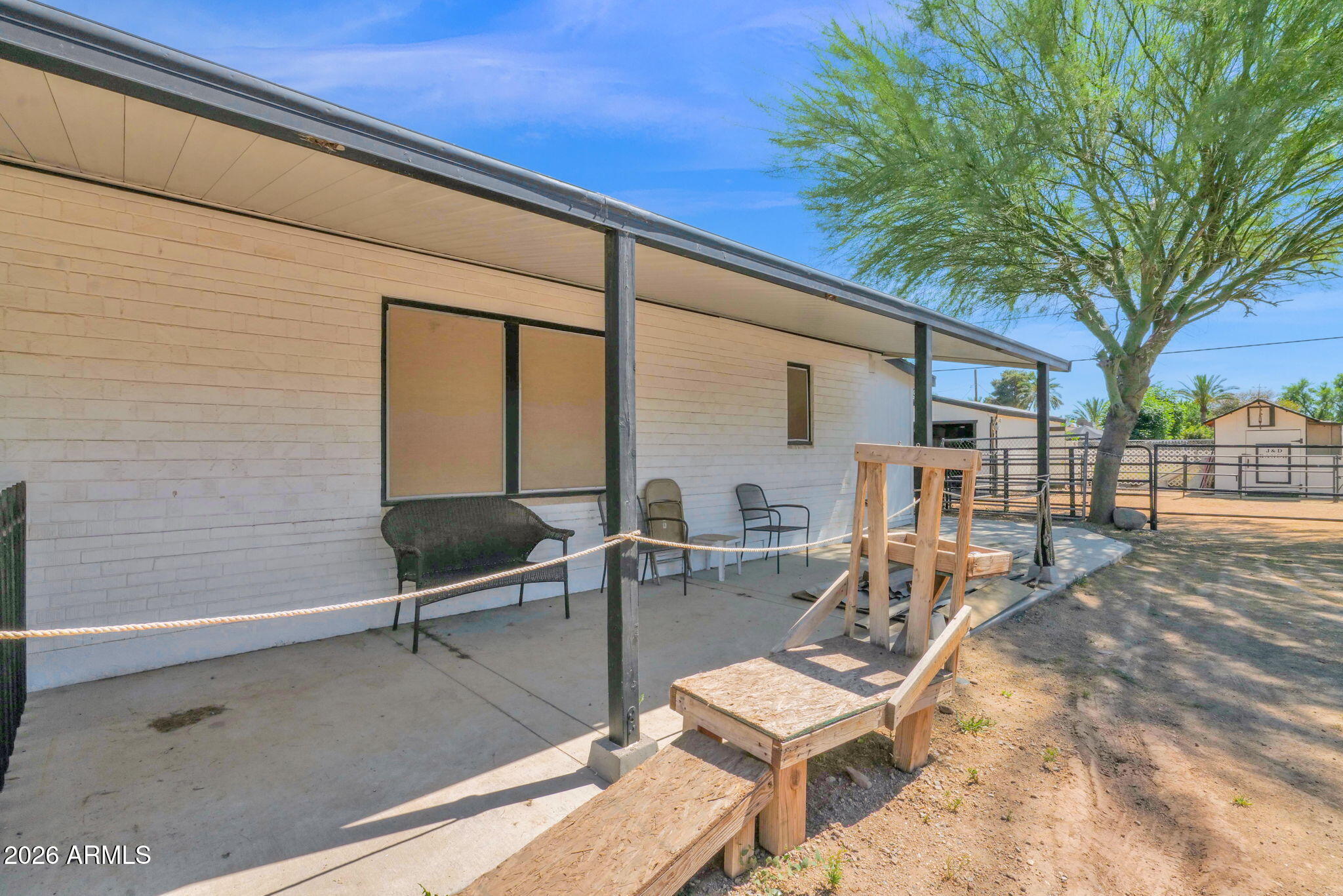 2225 West Morten Avenue, Unit 3 Phoenix, AZ 85021 - Photo 8 of 43 8-web-or-mls-P1582300