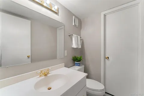 $675,000 | 11 Jackson Avenue, Unit 4, Scarsdale, NY 10583