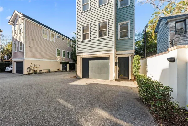 $4,500 | 11 Kirkland Lane, Charleston, SC 29401