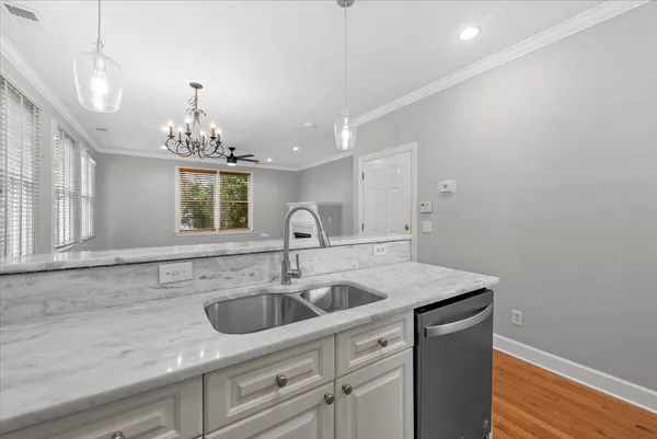 $4,500 | 11 Kirkland Lane, Charleston, SC 29401