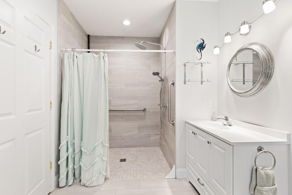32 Waverley Oaks Road Waltham, MA 02452 - Photo 26 of 33 Gallery Image 26