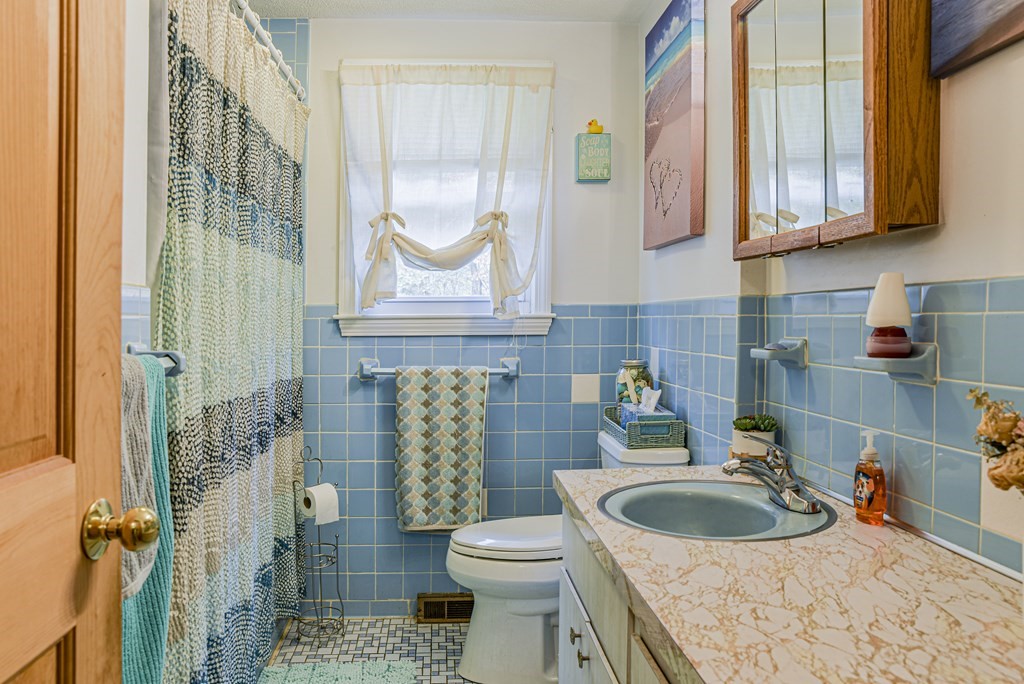 53 Ryan Road Stoughton, MA 02072 - Photo 14 of 40 Gallery Image 14