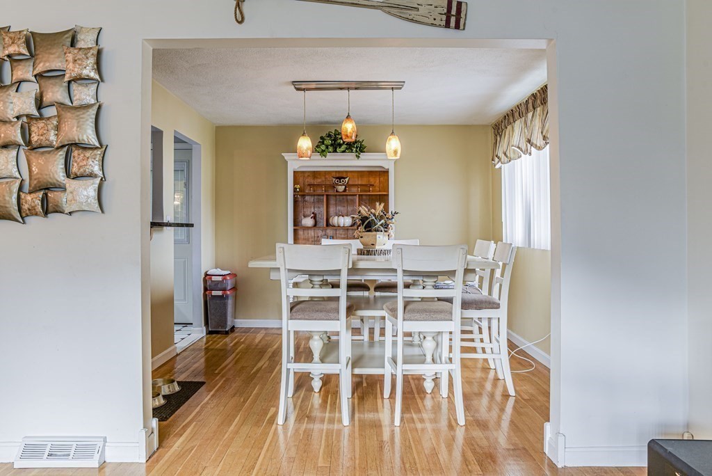 53 Ryan Road Stoughton, MA 02072 - Photo 6 of 40 Gallery Image 6