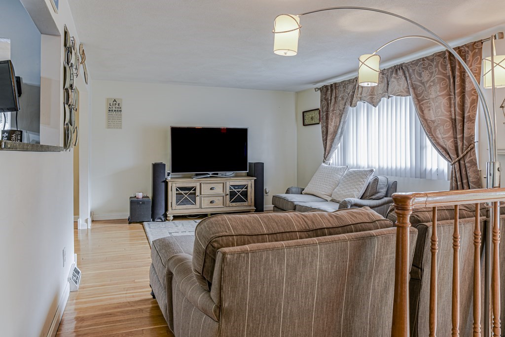 53 Ryan Road Stoughton, MA 02072 - Photo 8 of 40 Gallery Image 8