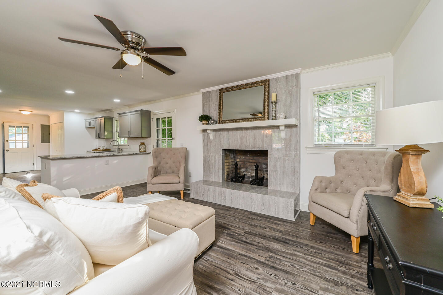 2980 Wesley Church Road Farmville, NC 27828 - Photo 12 of 37 Great-room with Ceiling Fan