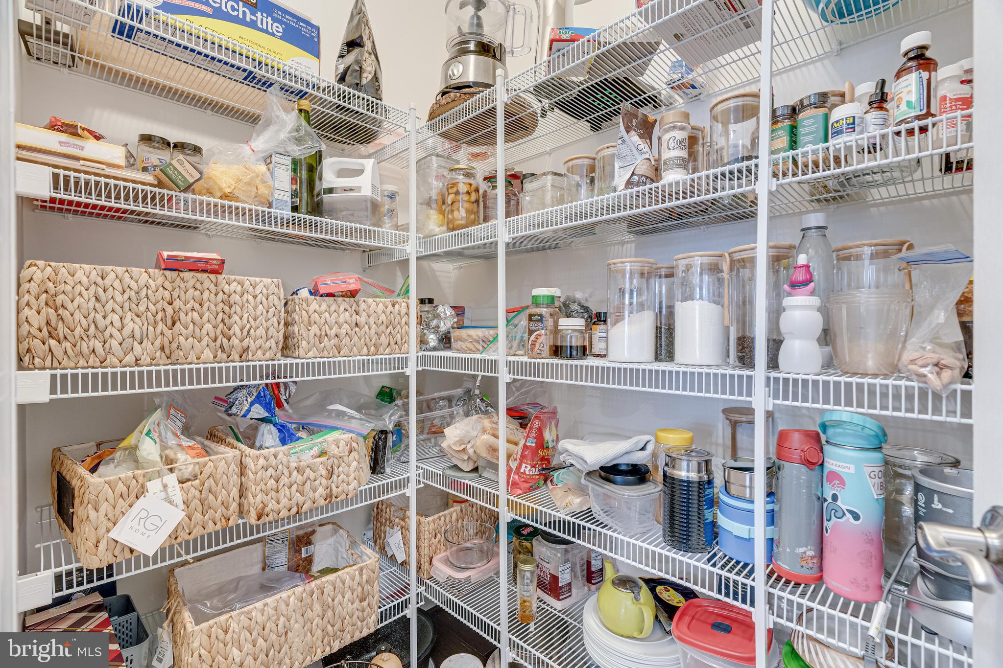 20220 Center Brook Square Sterling, VA 20165 - Photo 20 of 49