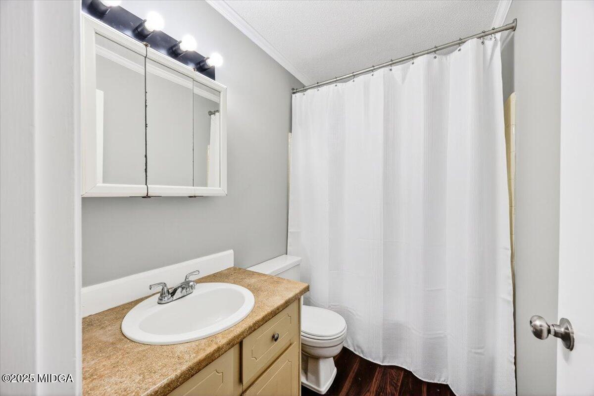 7530 Rhea Lane Macon, GA 31216 - Photo 21 of 30 Guest Bath