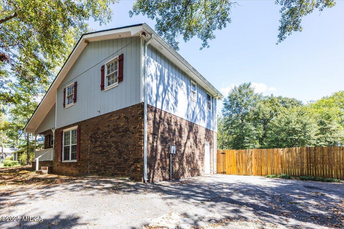 7530 Rhea Lane Macon, GA 31216 - Photo 30 of 30 Side of home/Parking