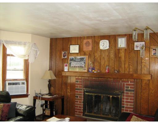 140 Labelle Street West Springfield, MA 01089 - Photo 2 of 12 Gallery Image 2