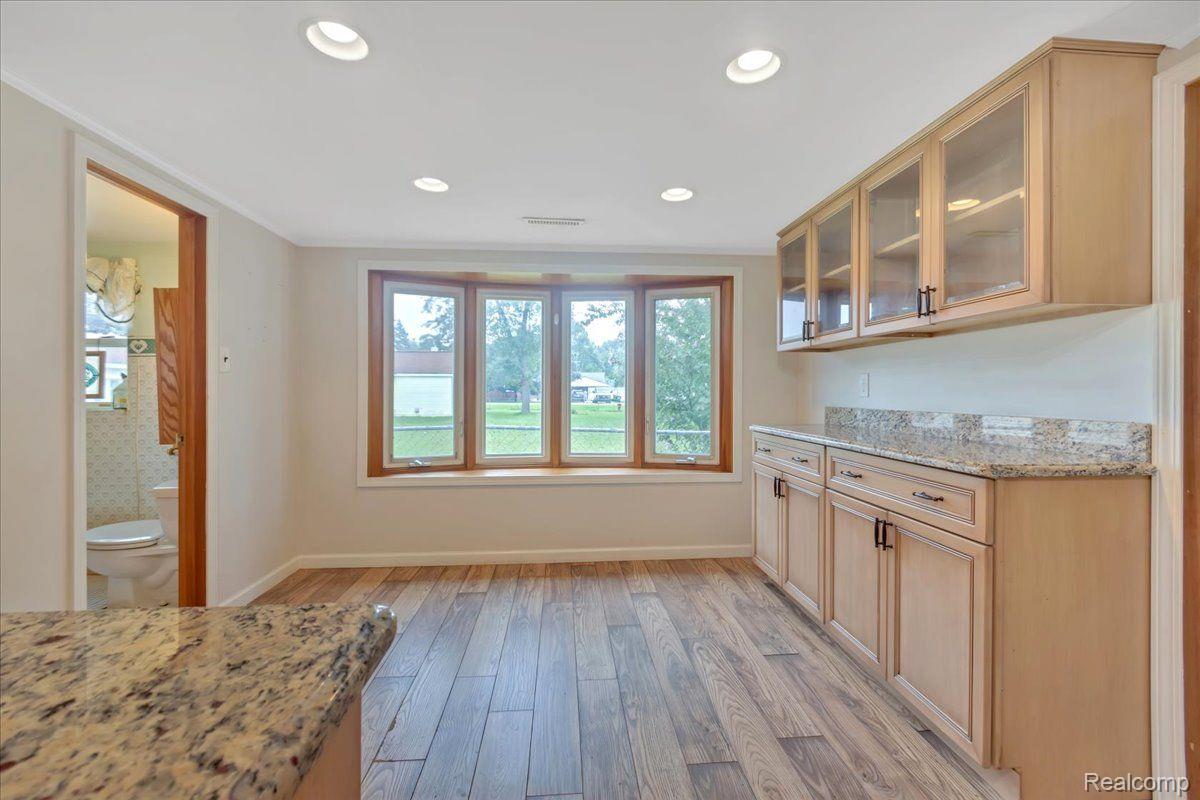 3003 Longview Avenue Rochester, MI 48307 - Photo 15 of 29