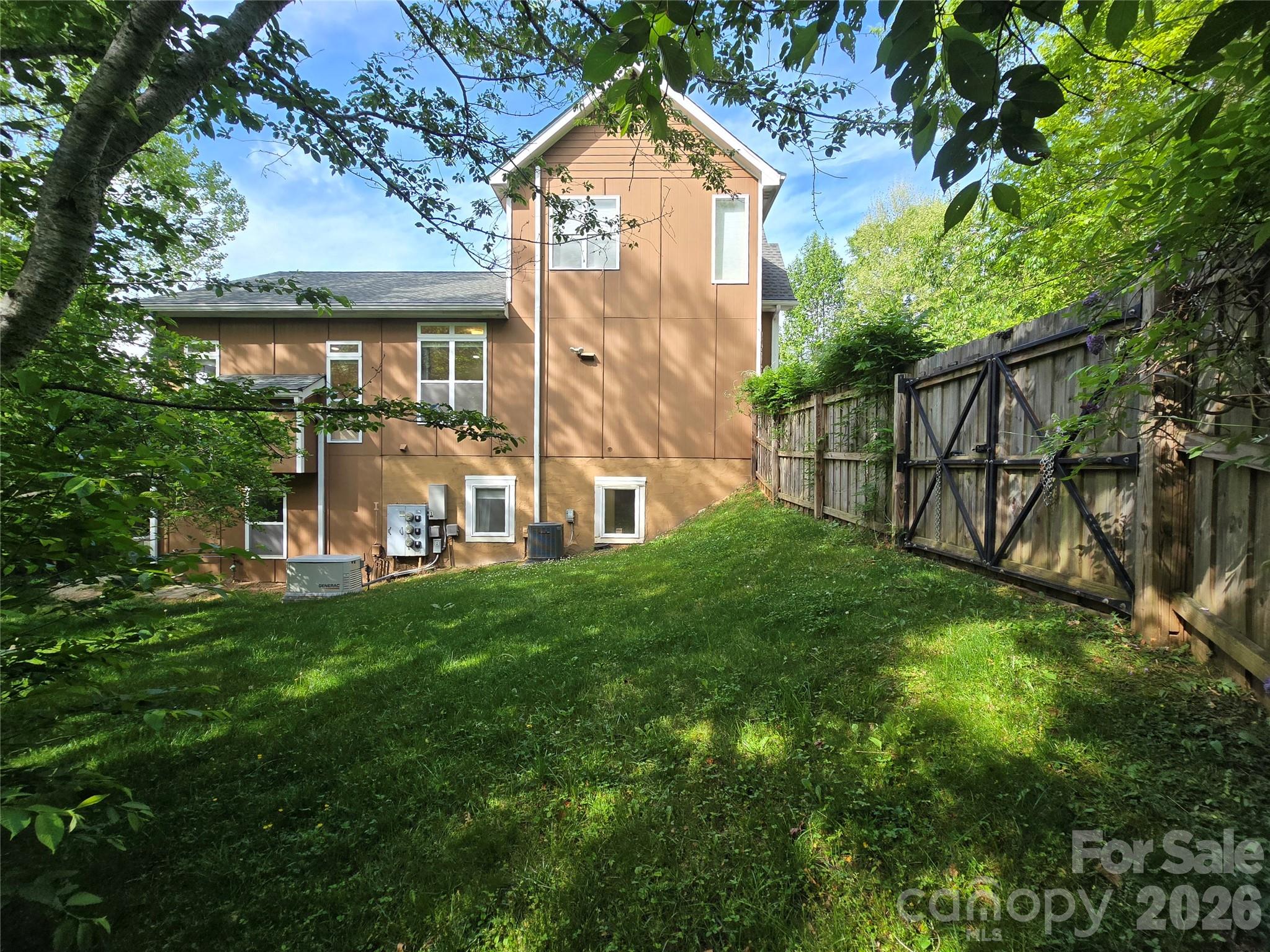 73 Dalya Road Swannanoa, NC 28778 - Photo 4 of 23