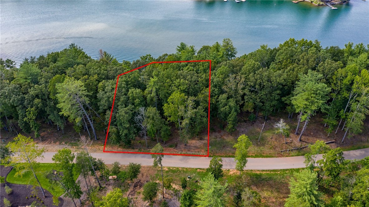 Property lines depicted on aerial photographs may