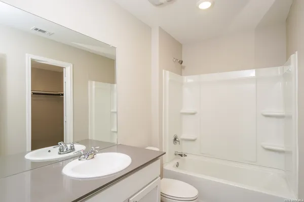 $1,445 | 5184 Fowler Crest, Converse, TX 78109