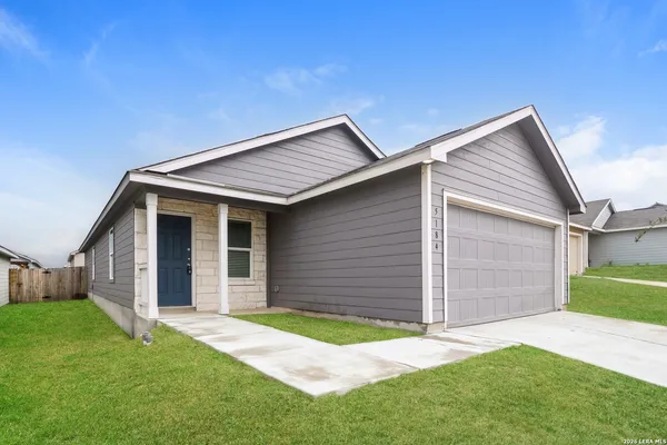 $1,445 | 5184 Fowler Crest, Converse, TX 78109