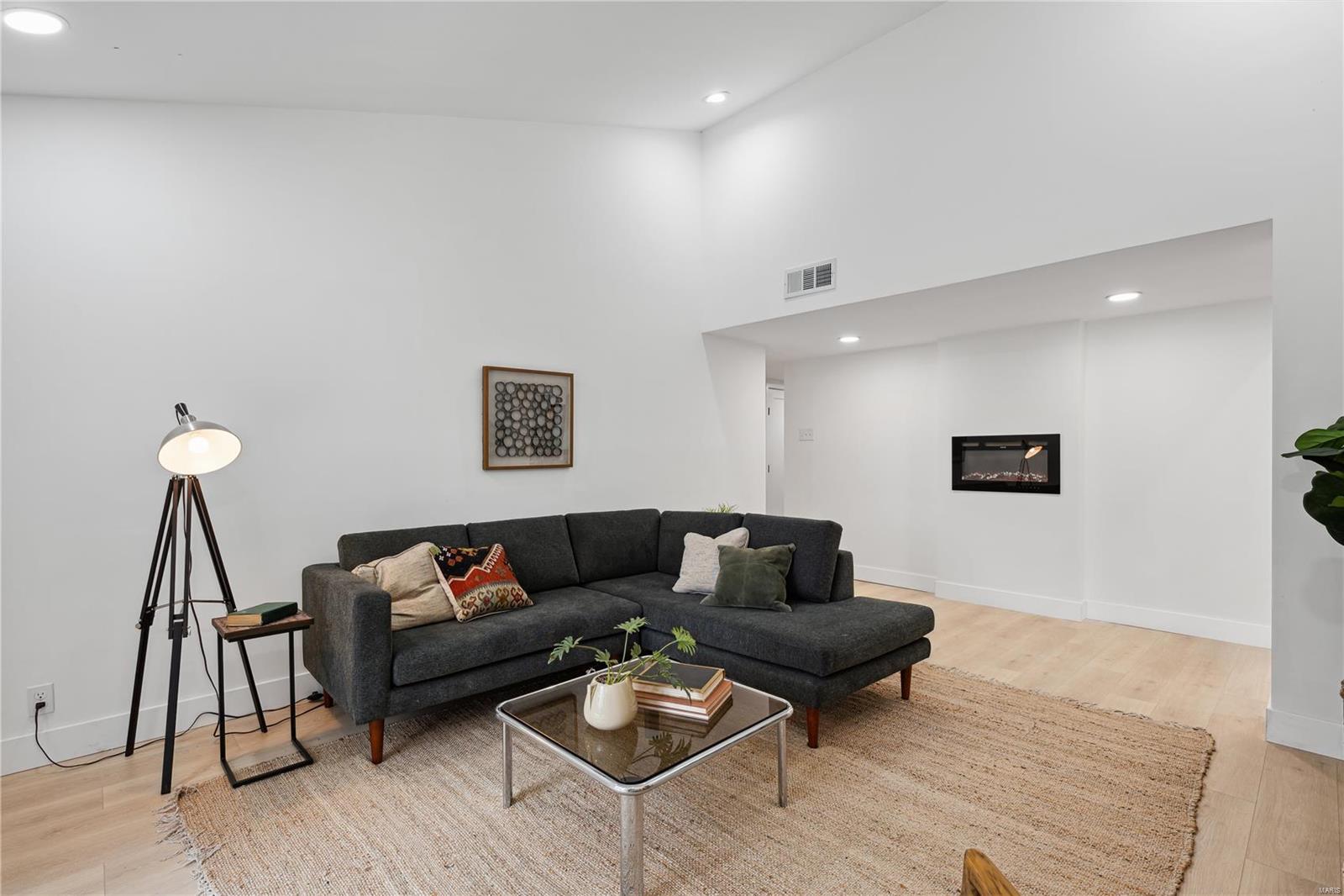 17 Haven View Drive St. Louis, MO 63141 - Photo 12 of 28