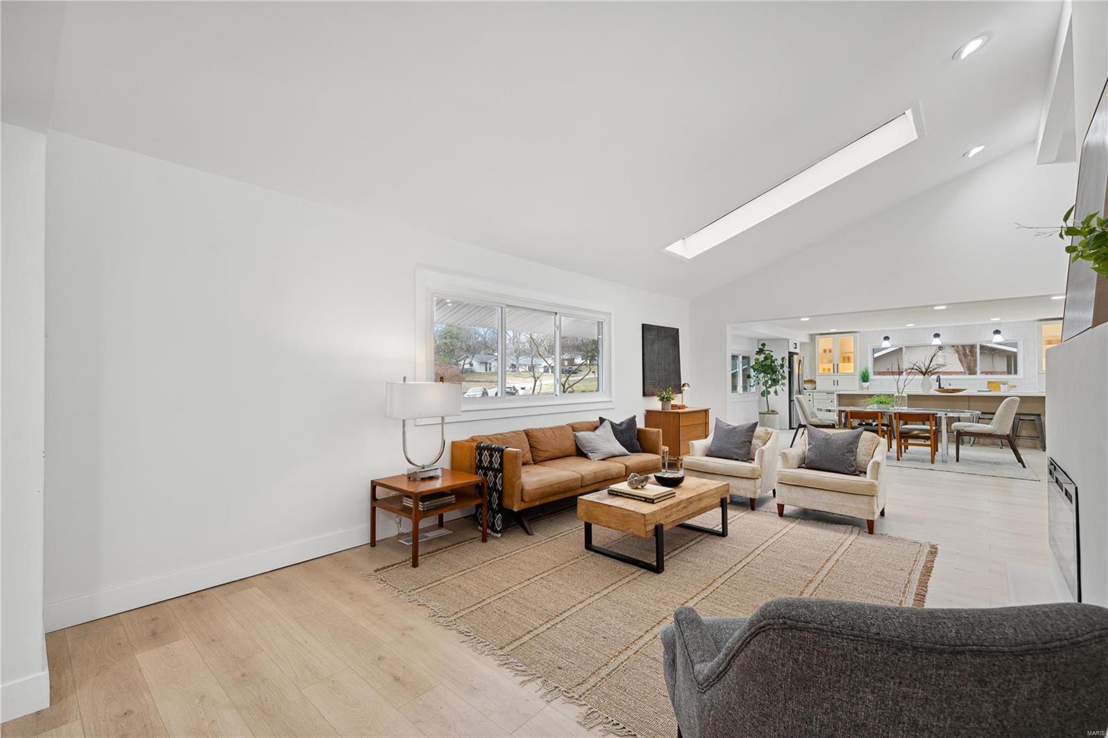 17 Haven View Drive St. Louis, MO 63141 - Photo 3 of 28