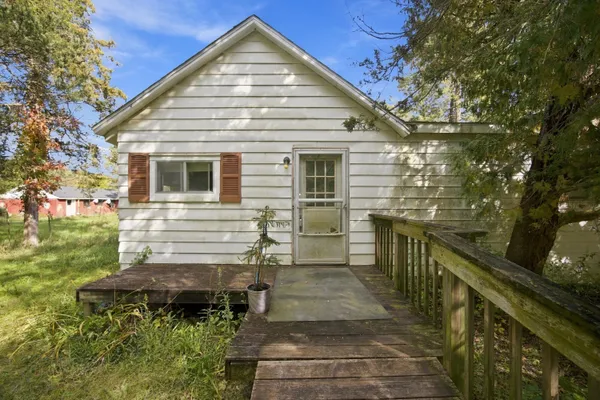 $165,000 | 9245 Cedar Lake Road, Pinckney, MI 48169