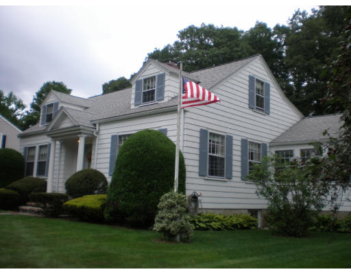 118 Manning Street Needham, MA 02494 - Photo 1 of 11 Gallery Image 1