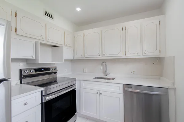 $2,500 | 351 Mansfield Drive, Unit 351, Boca Raton, FL 33434