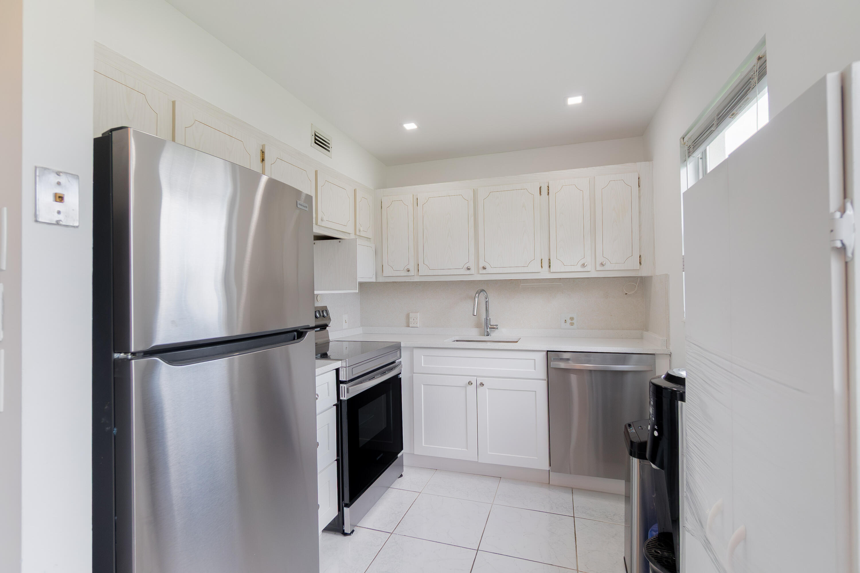 351 Mansfield Drive, Unit 351 Boca Raton, FL 33434 - Photo 10 of 13 DSC06617