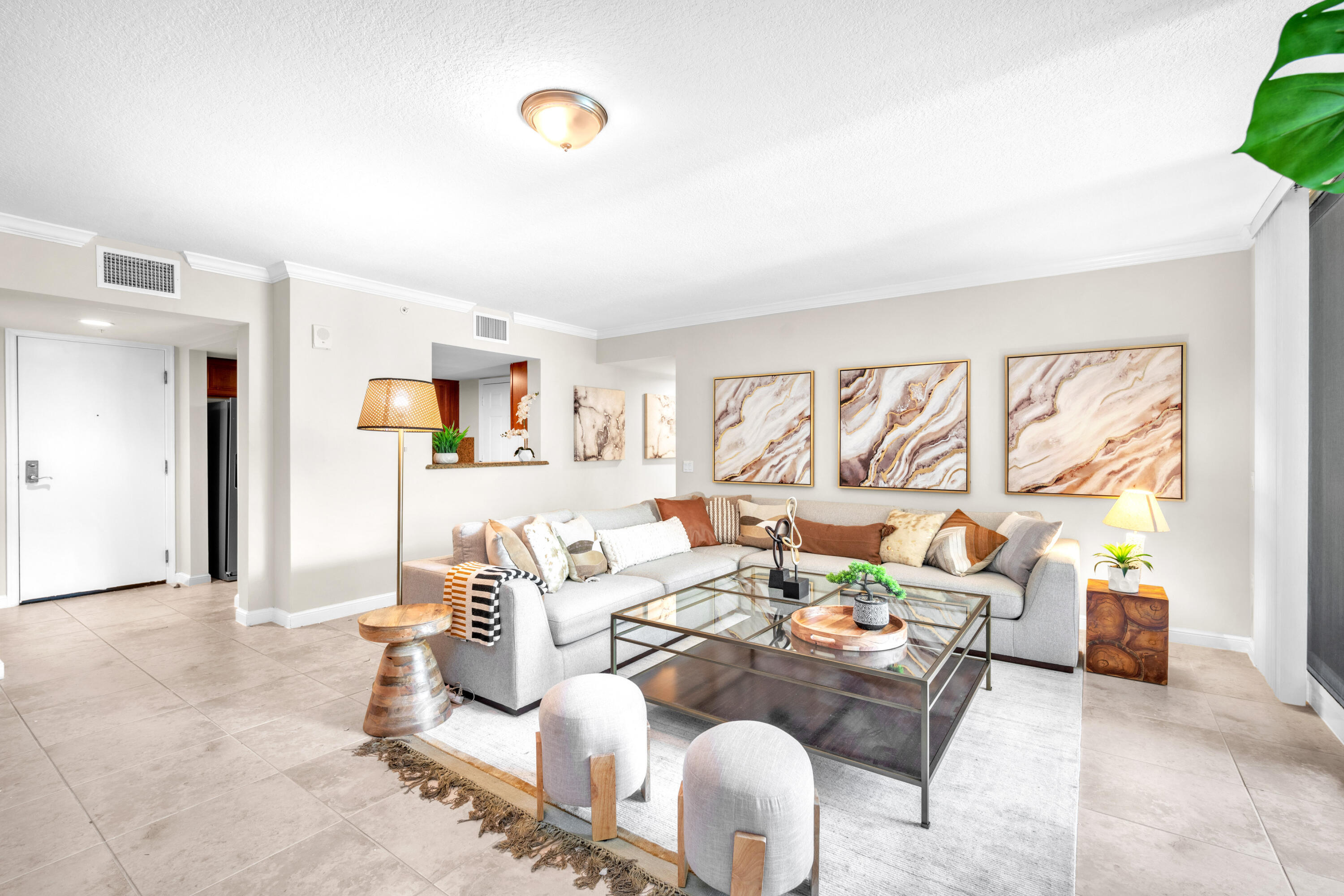 101 Plaza Real South Boca Raton, FL 33432 - Photo 2 of 11 DSC09789