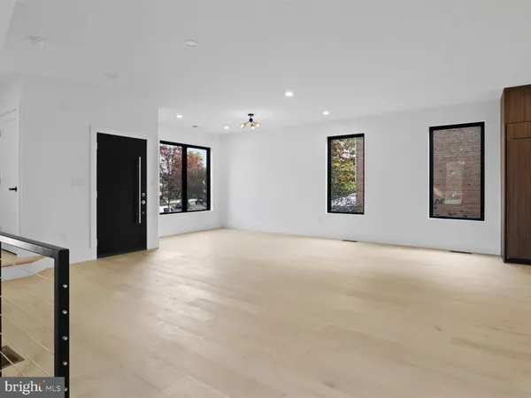 $2,199,999 | 818 North Edgewood Street, Arlington, VA 22201