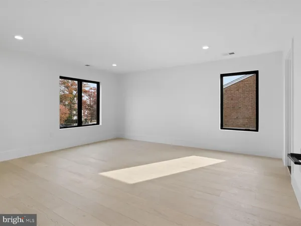 $2,199,999 | 818 North Edgewood Street, Arlington, VA 22201