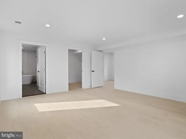 $2,199,999 | 818 North Edgewood Street, Arlington, VA 22201