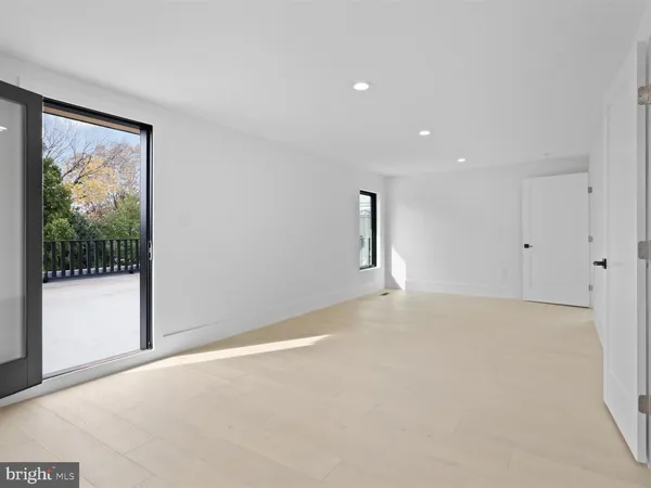 $2,199,999 | 818 North Edgewood Street, Arlington, VA 22201
