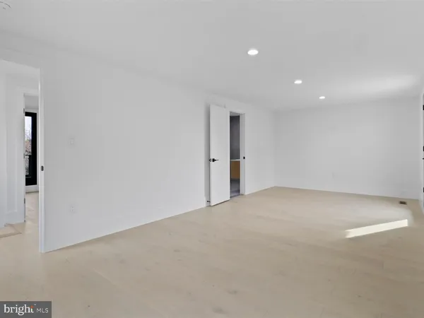 $2,199,999 | 818 North Edgewood Street, Arlington, VA 22201