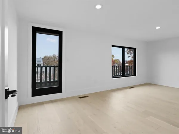 $2,199,999 | 818 North Edgewood Street, Arlington, VA 22201