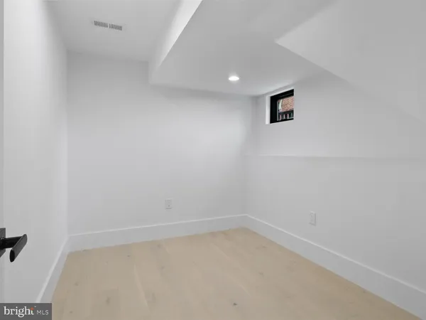 $2,199,999 | 818 North Edgewood Street, Arlington, VA 22201