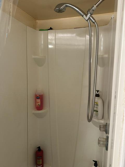 465 Skowhegan Road Norridgewock, ME 04957 - Photo 15 of 32 Shower
